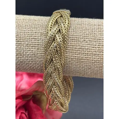 Pretty Gold Tone Braided Chain Bracelet 8" Statement Piece