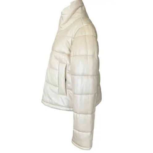 LTH JKT Cay Cropped Puffer Jacket in Pearl White Size Small White