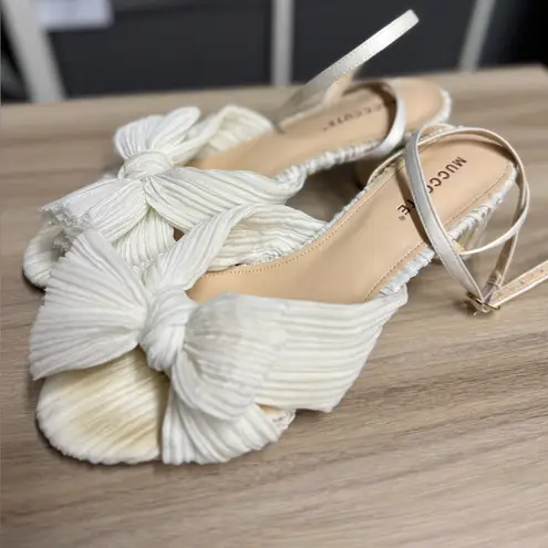 Mucccute Pleated Bow Block Heel Sandals White Size 9.5
