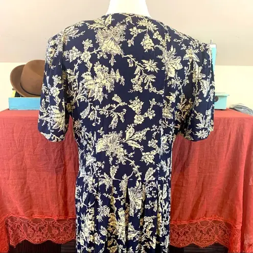 Leslie Fay Vintage 90s floral babydoll style dress