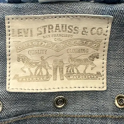 Levi’s Studded Denim Jacket Womens S Medium Wash Cropped Stretch Button Western Brown