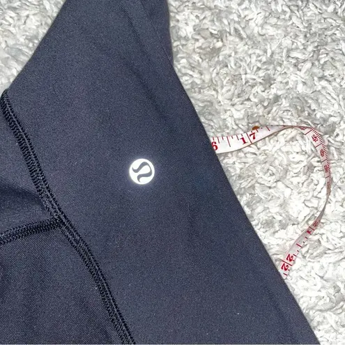 Lululemon  Black Cropped 21" Leggings size 8