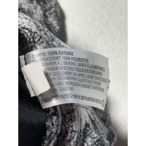 Xhilaration  Black White Abstract Print Tie Waist Romper M