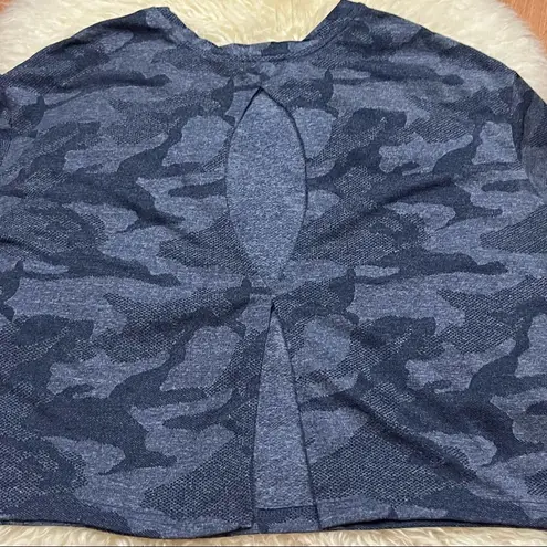 Rae Dunn Navy Camo NAMASTE Cropped Yoga Open Back Top M