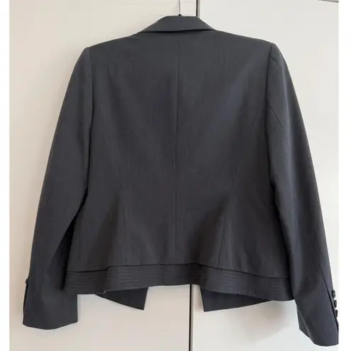 Halogen  Petite Two Button‎ Blazer - Gray, Unique Waist, Size 8P, EUC - Image 7