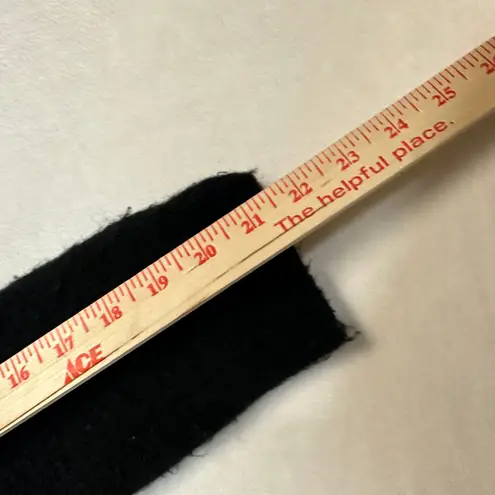 Neesh by D.A.R Anthropologie M/L Goth Black Merino Wool Ruffle Sweater Romantic Size L