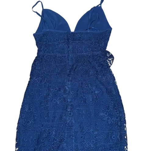 Guess  Blue Lace Mini Dress Sweetheart Neckline