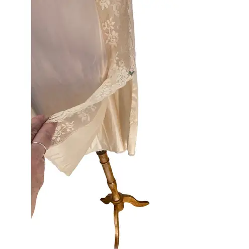 Chantilly By Maidenform Side Lace Slip Skirt Beige Size M Vintage 80s Minimalist Pink Size M