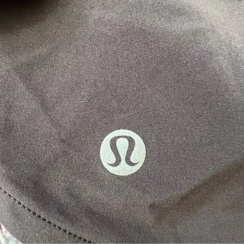 Lululemon  Speed Up Mid-Rise Short 4" in Black Like New Size 8