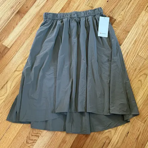 Lululemon NWT  Time To Flounce Skirt Grey Sage Sz 10