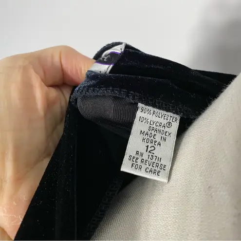 Amanda Smith VINTAGE Velvet Top