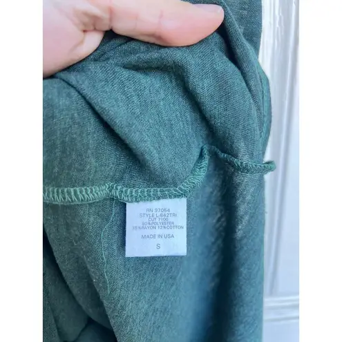 Lanston‎ Revolve Green Flowy Lightweight Tank Top Size Small NWT