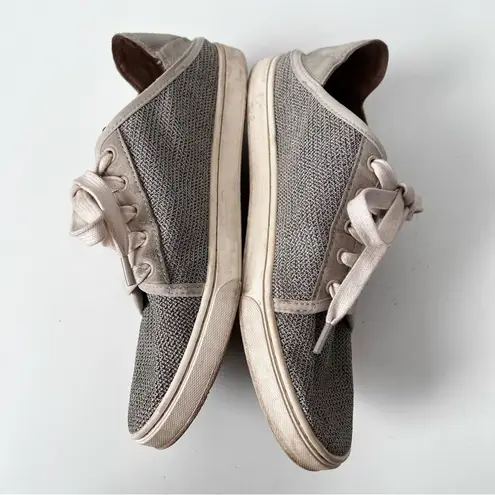 Olukai Pehuea Li in Tapa. Womens Size 8. Tan