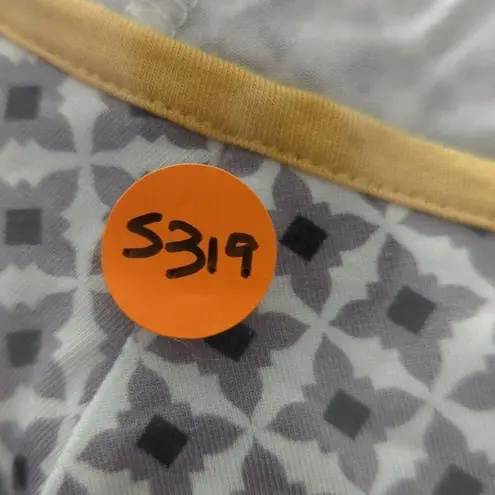 Matilda Jane Tunic Top Woman's Small White Black Yellow Trim Patterned Loose