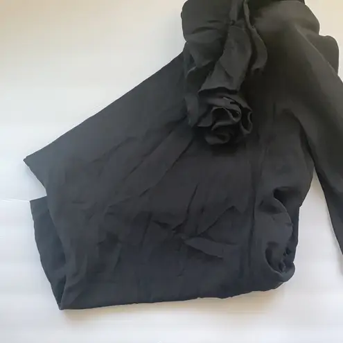 Robert Rodriguez NWT women’s black silk floral ruffled one sleeve blouse, size 4