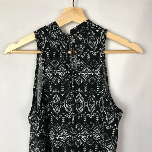 Acemi Boutique Black & White Geometric Printed High Neck Tank Top S