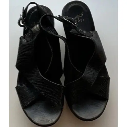 Dansko Vintage  Womens Black Lizard Leather Women’s Sz 5.5 Sling Back Sandals - Image 4