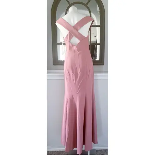 Dessy Collection Crepe Off