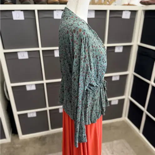 Dip Woodland Ditsy Floral Button