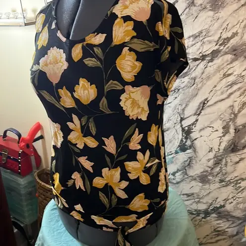 AUW Ladies cold shoulder blouse Sz M by A.U.W