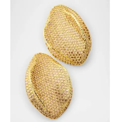 Cult Gaia NWT Erin Earrings in Sand Dollar