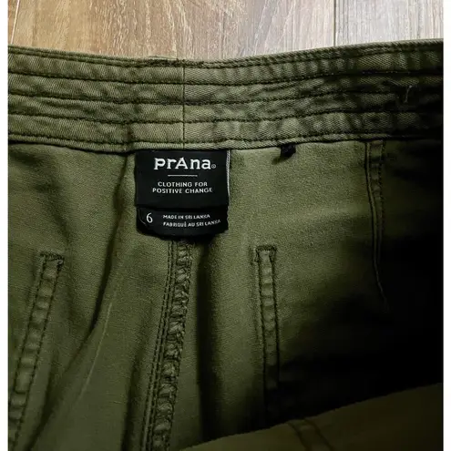 prAna  Pants Women’s 6 Olive Green Flat Front Straight Casual Pockets Outdoor EUC