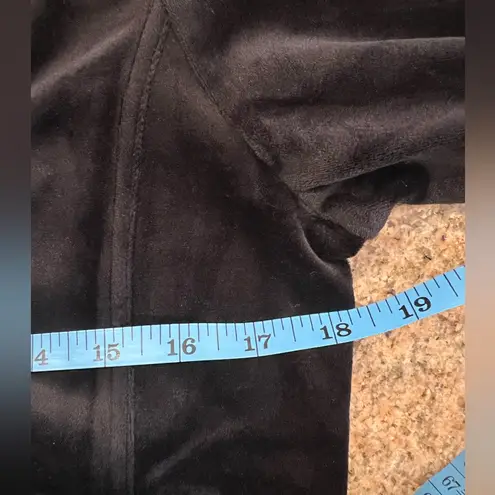 G-Star TIGHT-FITTING VELVET TOP BLACK
Size Xl NWT