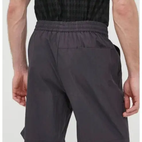 NWT RAINS Woven Black Unisex Shorts Straight Fit Adjustable Waist Zip Pocket XL