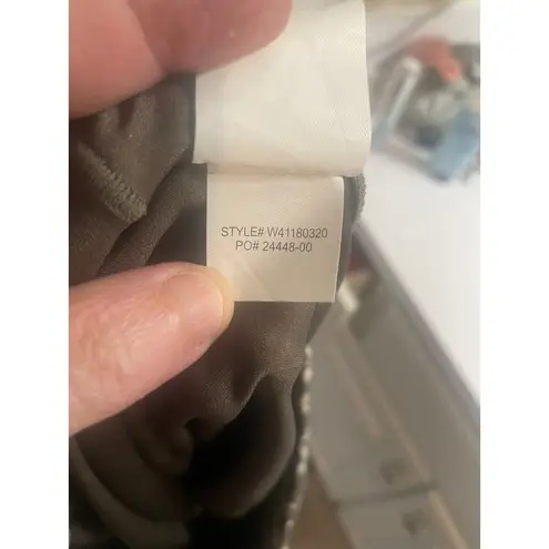 prAna WOMEN'S 3/4 LEGGING PILLAR PRINTED CAPRI (SLATE CANOPY) Size Medium.