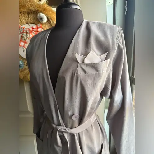 Vintage 80s Leslie Fay silky silver button down tie tunic blazer, size 10