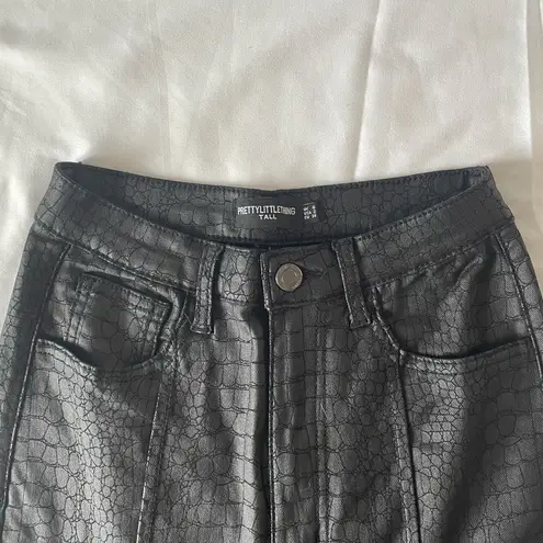 Pretty Little Thing  Coated Croc Skinny Pants, Black, Size 2 Tall, NWOT