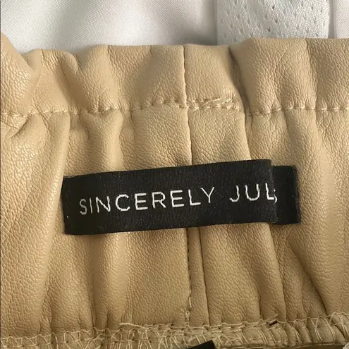 Sincerely Jules Size Extra Small XS Women's Tan Vegan Leather Shorts NWT