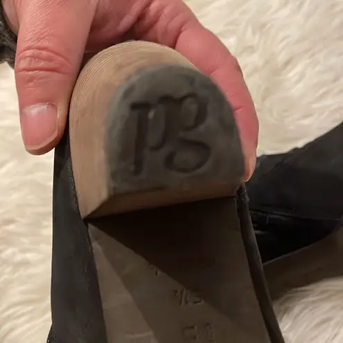 Paul Green Black Nubuck Leather Slouched Ankle Boots with Buckle