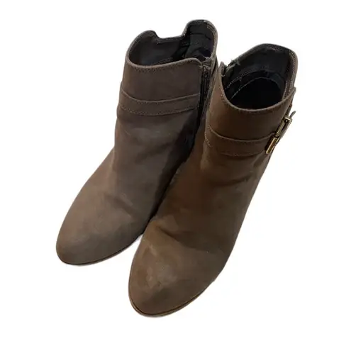 EXPRESS Beige Tan Heeled Booties  Buckle Design Women’s Shoe Size 10 Suede Boots! thumbnail 2