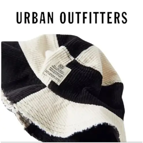 Urban Outfitters  BDG checkered raw edge black and white corduroy bucket hat - Image 4