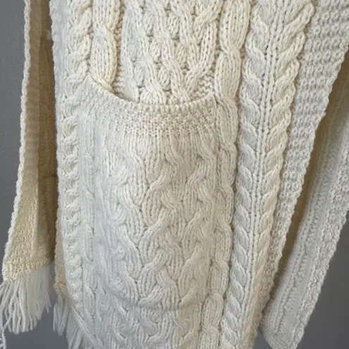 Aran Craft Irish Cable Knit Pocket Shawl Poncho Sweater OS Ivory Merino Wool Size undefined