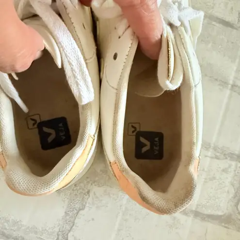 VEJA V10 CWL White Sun Peach Trainers Vegan Leather Eco Friendly Lace Up Sz 6