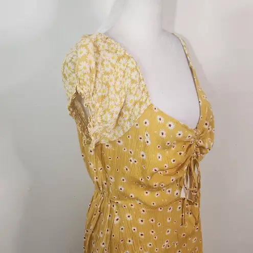 Derek Heart  Yellow Floral Mini Dress with Cutout Size Large Floral Boho Dress