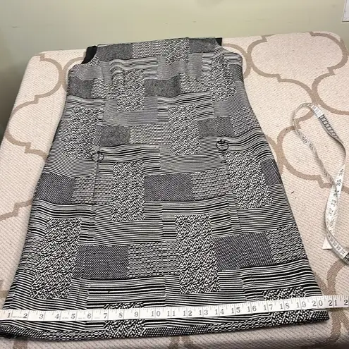 Akris Punto Black and White sleeveless tweed front zipper pockets Dress