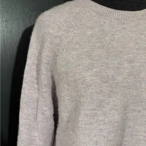 H&M 💜 Lavender Light Purple Crew Neck Sweater 🎁