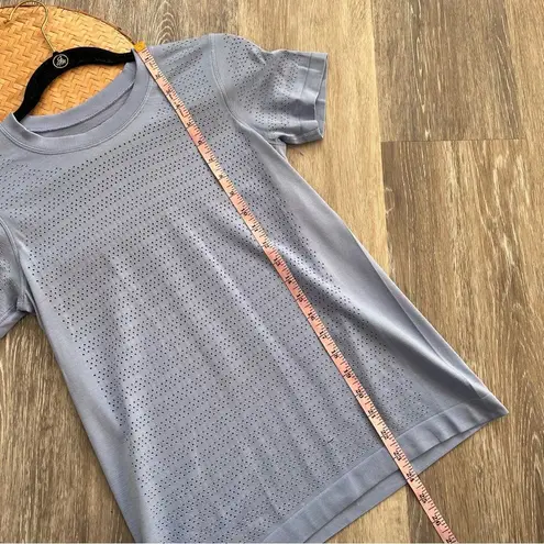 Lululemon  Breeze By Short‎ Sleeve *Squad Hydrangea Blue / Hydrangea Blue