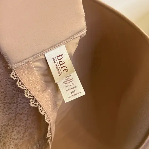 Bare Necessities Demi Geo Lace T