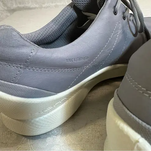 Ecco Women’s Hydromax Yak Leather Spikeless Golf Shoe US 9