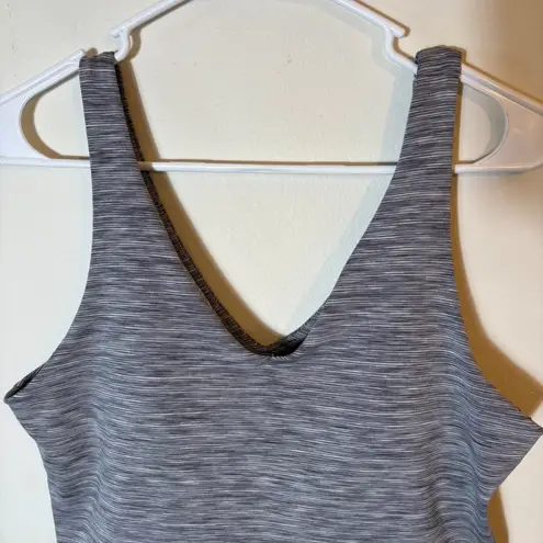 Athleta Transcend V-Neck Crop Bra Top Size Large