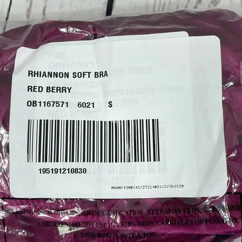 Free People  Intimately Bra Rhiannon Soft Small Stretch Velvety Bralette Berry