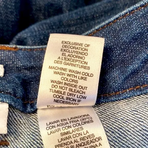 Liz & Co | Blue stretchy jeans. See measurements in pictures.