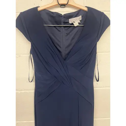 Mac Duggal Sz 0 Midnight Blue V-Neck Ruched Jersey Cap Sleeve Gown high slit