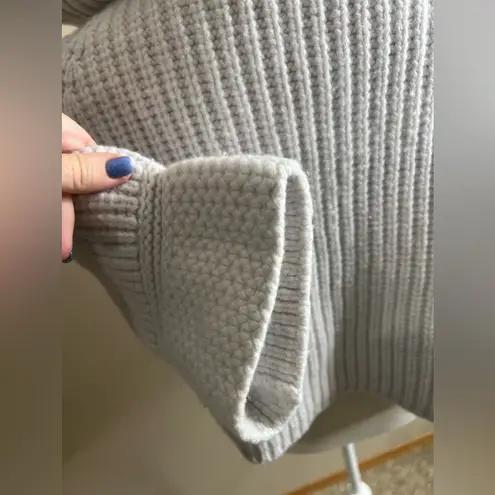 Flora fedi gray short sleeve zip front cadigan Size L