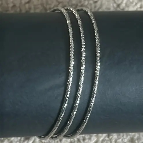Women’s vintage set of 3 dainty silver bangle bracelets one‎ size