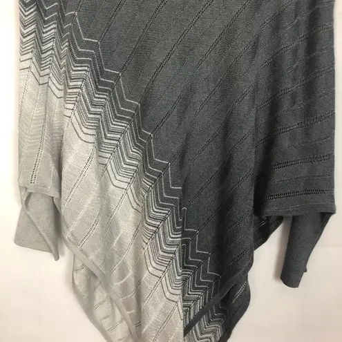 Women's Dip Dye Asymmetrical Poncho/Sweater Size M Size M